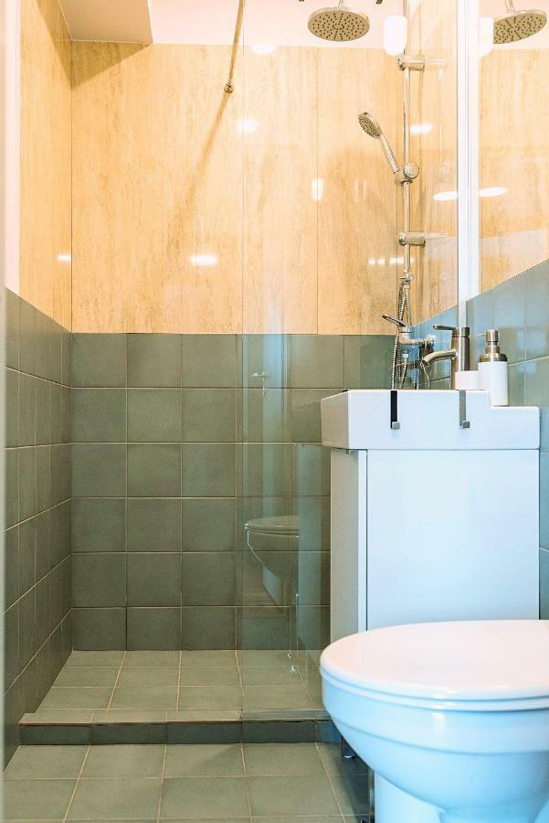 Old Town Riverview Apartment ブカレスト エクステリア 写真