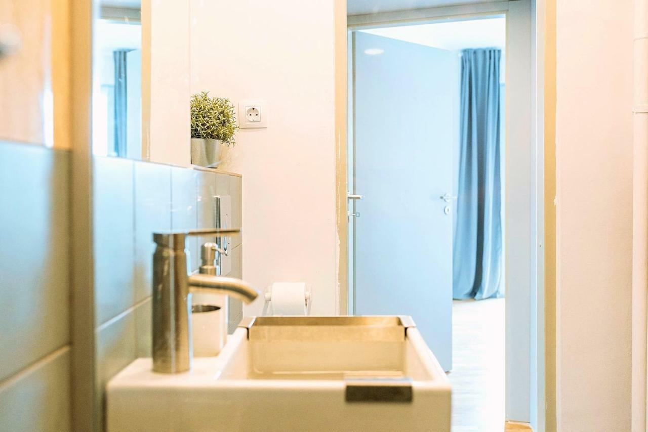 Old Town Riverview Apartment ブカレスト エクステリア 写真